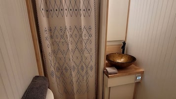 Hair dryer, towels