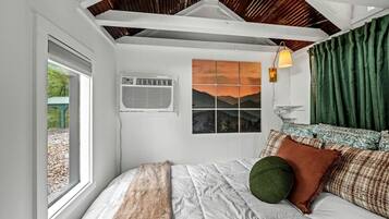 1 Schlafzimmer, Schreibtisch, WLAN, Bettwäsche
