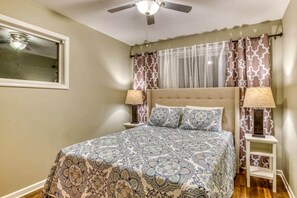 3 Schlafzimmer, Zimmersafe, Schreibtisch, Bügeleisen/Bügelbrett