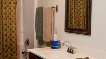 Jetted tub, hair dryer, towels, soap