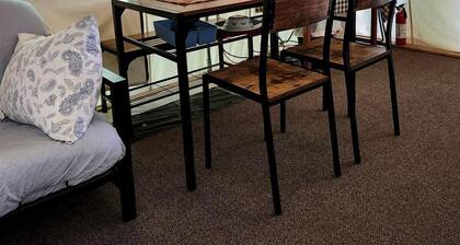 Cozy Treehouse Tent with Forest Trails near Waterfalls in Cumberland Plateau, TN