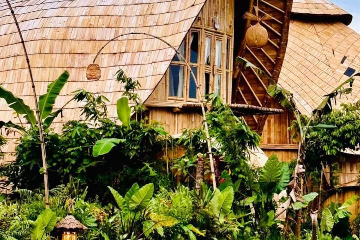 SmekmÄnadsvilla - 1 kingsize-sÀng - pentry - utsikt mot trÀdgÄrden | Allergitestade sÀngklÀder, duntÀcken och minibar