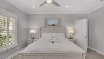 House, Multiple Beds, Patio, Garden View (Magnolia Breeze) | 3 bedrooms, individually decorated, individually furnished, bed sheets