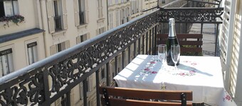 CHAMPS ELYSEES APARTMENT