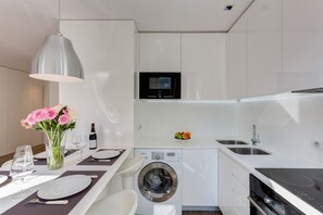 Microwave, oven, stovetop, dishwasher