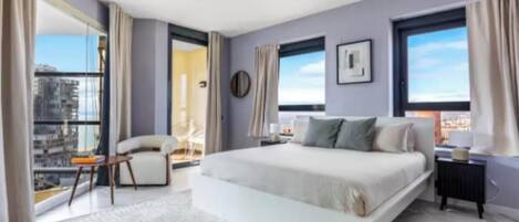 4 bedrooms, desk, iron/ironing board, free WiFi