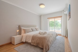 3 habitaciones, tabla de planchar con plancha y wifi gratis