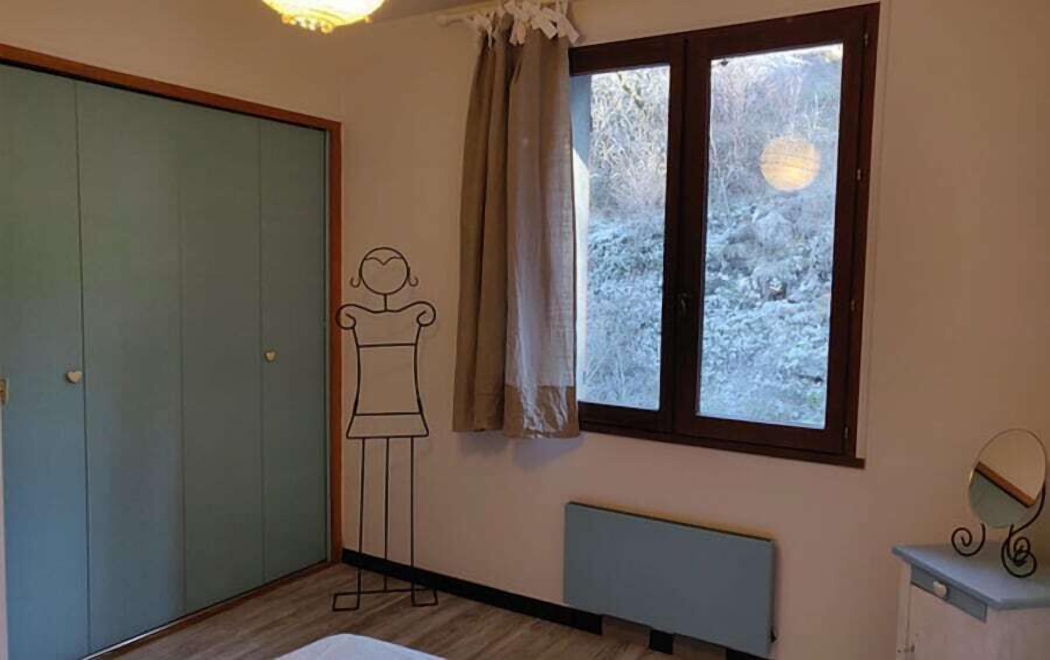 Apartment, Balkon, Bergblick | Individuell dekoriert, individuell eingerichtet, Schreibtisch