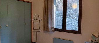 โลเคชั่น มาร์โจรี