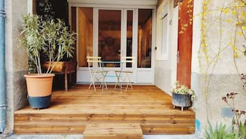 Apartemen, pemandangan gunung | Teras/patio