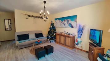 Apartemen, balkon, pemandangan gunung | Area keluarga