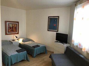 Comfort Studio, City View | Free WiFi