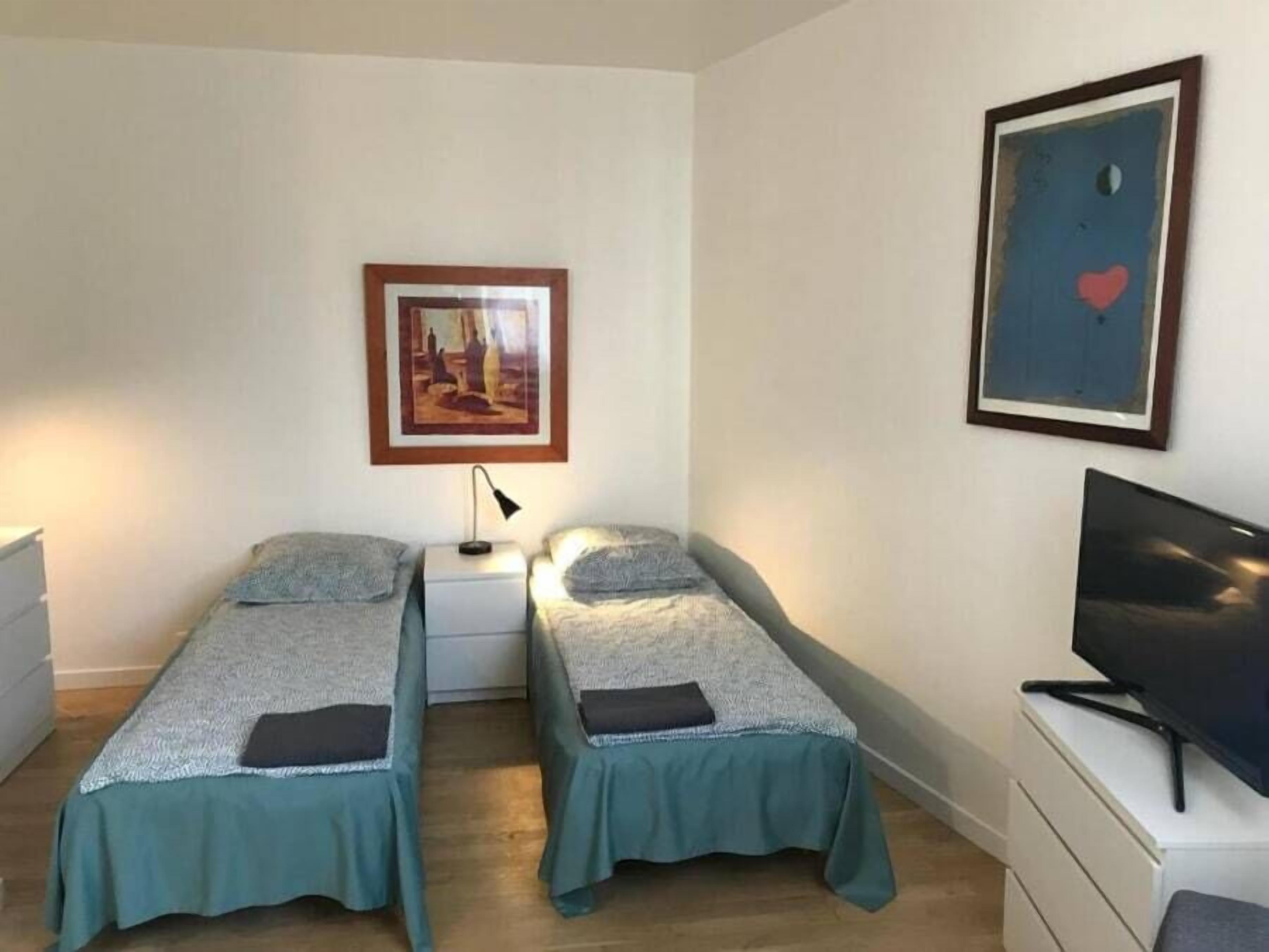 Estudio Confort, vista a la ciudad | Wifi gratis 