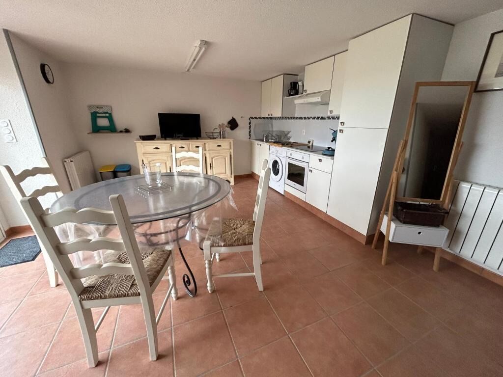 Comfort Cottage, Patio, Mountain View | Private kitchen