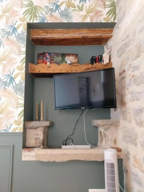 Comfort Apartment, City View | Living area - Le Saint-Georges (Villefranche-de-Rouergue)