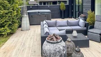 House | Bahagian luar