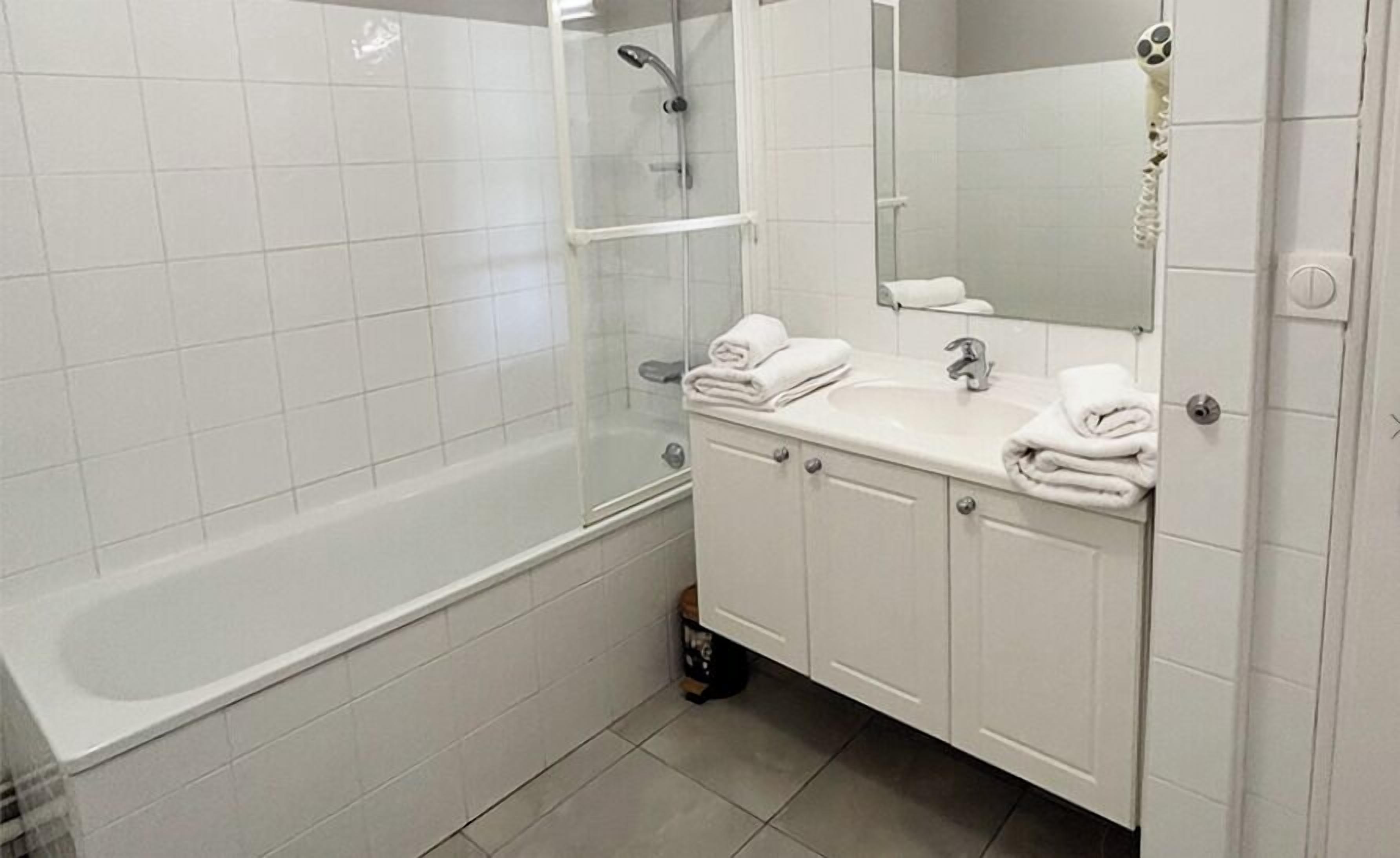 Classic Double or Twin Room | Bilik Mandi | Pengering rambut 