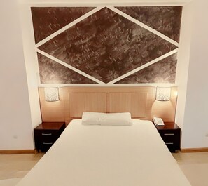 Economy Double Room | In-room safe, desk, free WiFi