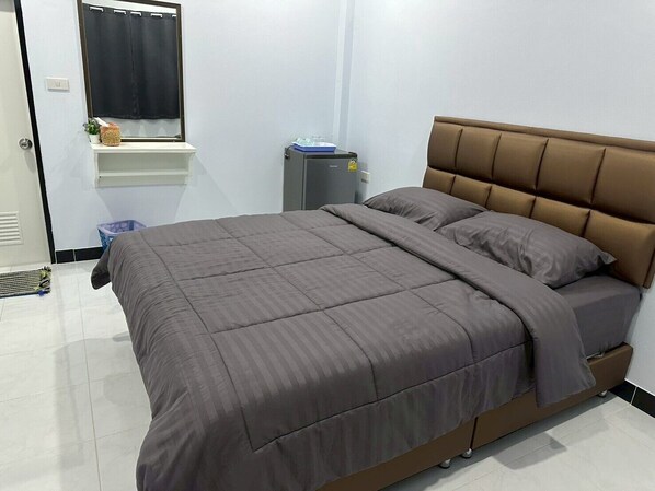 Kamar Standar | Minibar, tempat tidur lipat/tambahan, Wi-Fi gratis, dan seprai linen