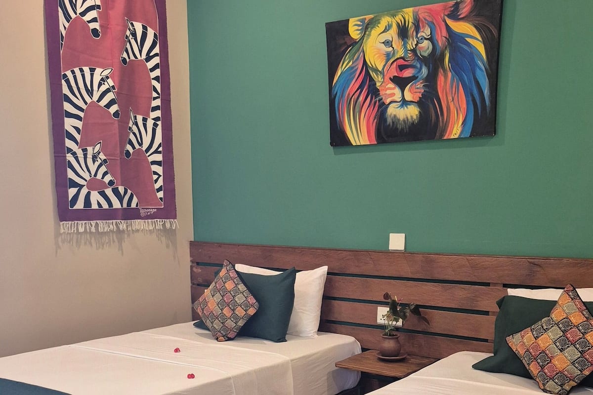 Quarto duplo luxo, sacada, vista para o jardim | Roupas de cama premium, camas Tempur-Pedic, Wi-Fi de cortesia