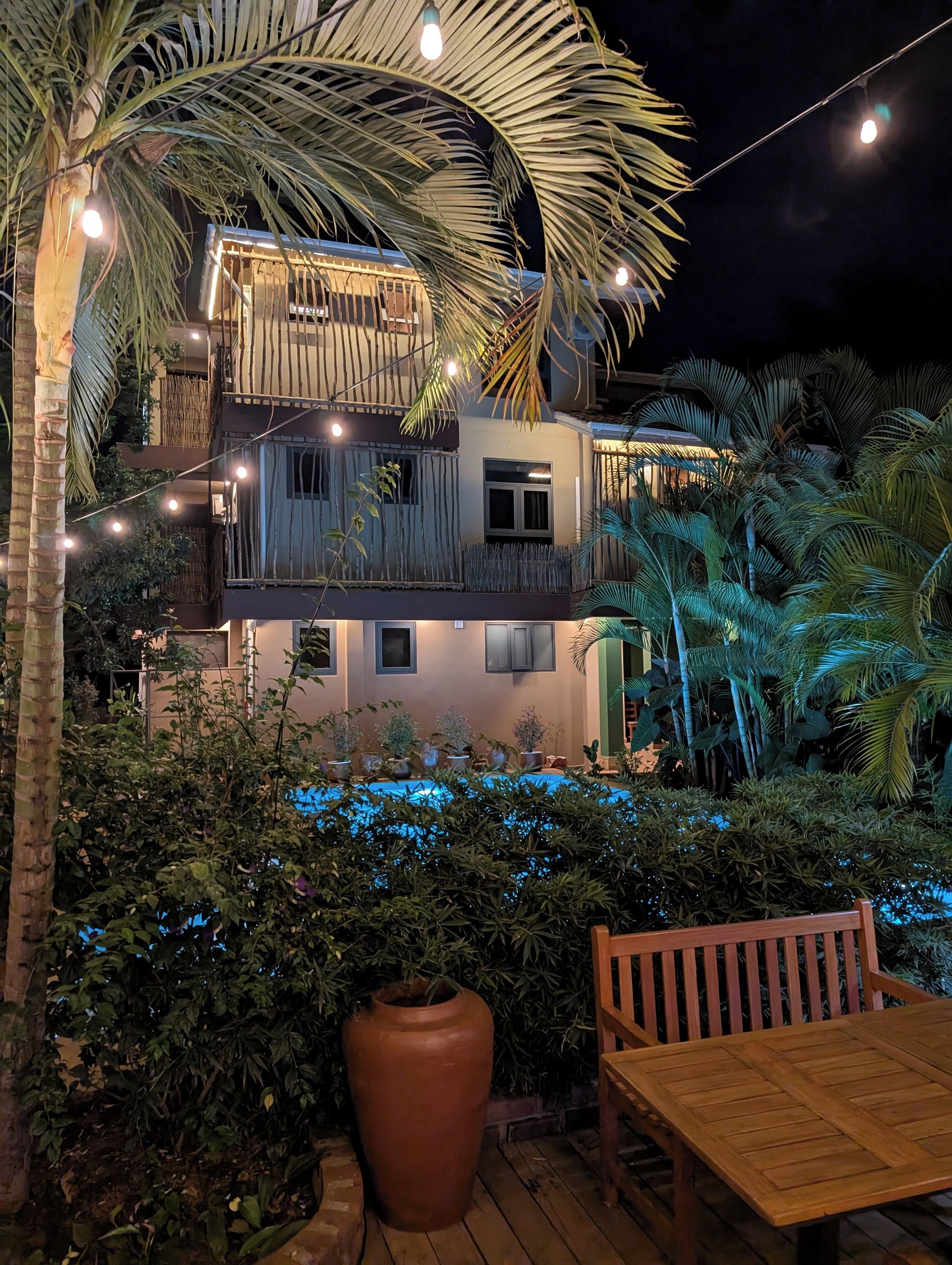 Fassade der Unterkunft – Abend/Nacht