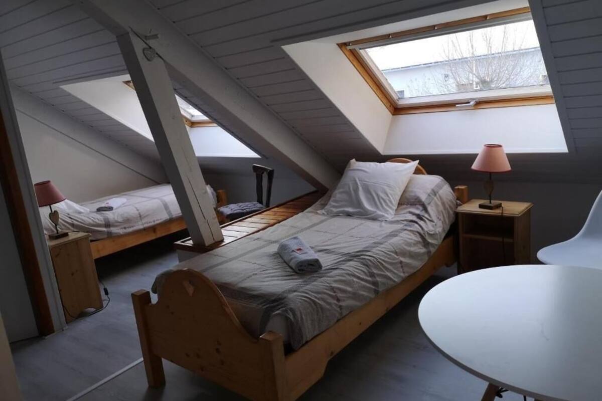 Classic Double or Twin Room, Mountain View | Free WiFi