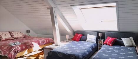 Quadruple Room, Mountain View