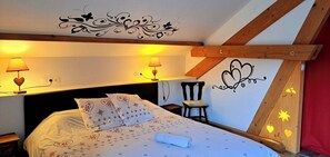 Vierbettzimmer, Balkon, Bergblick