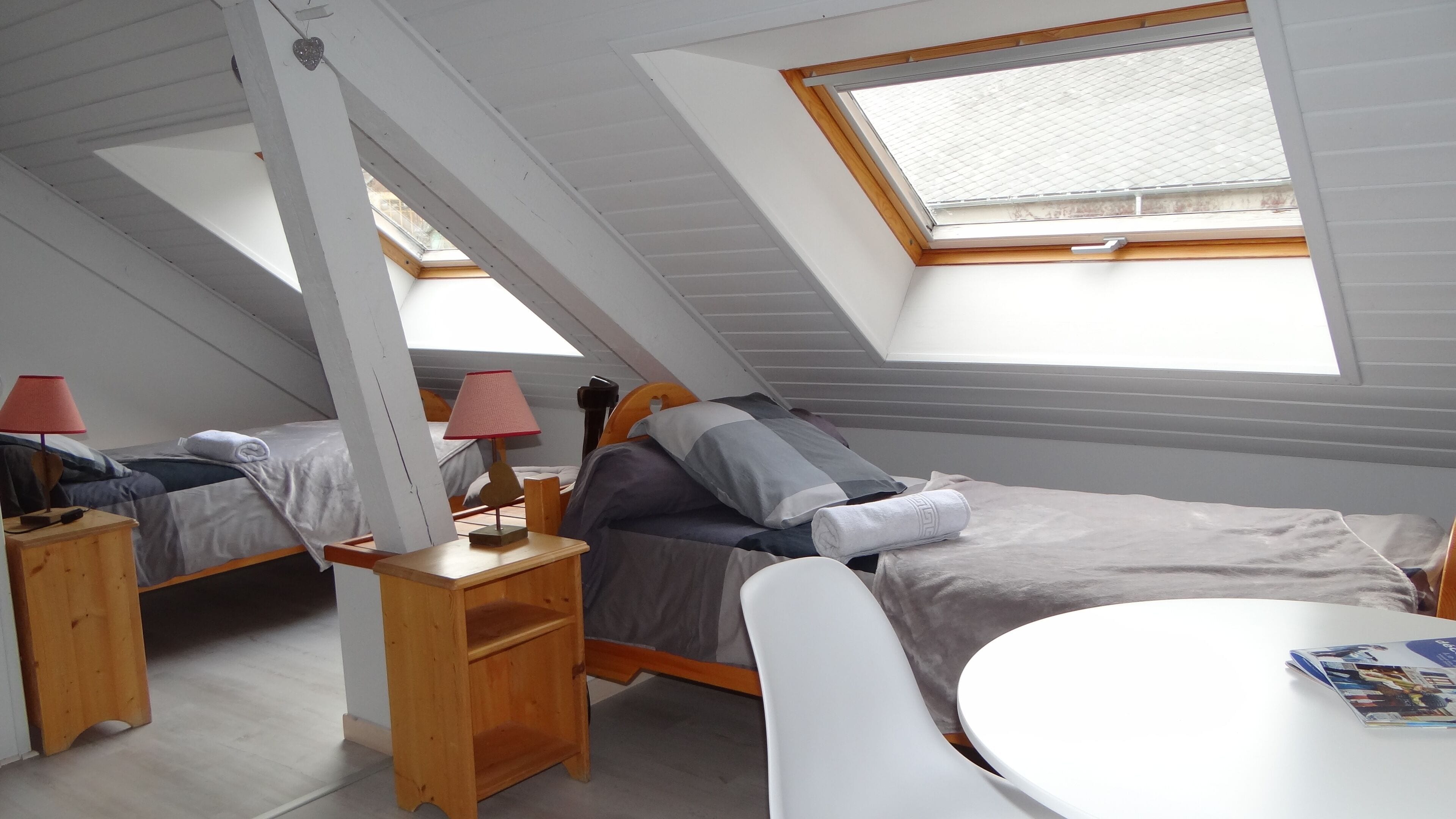 Classic Twin Room, Mountain View | Free WiFi