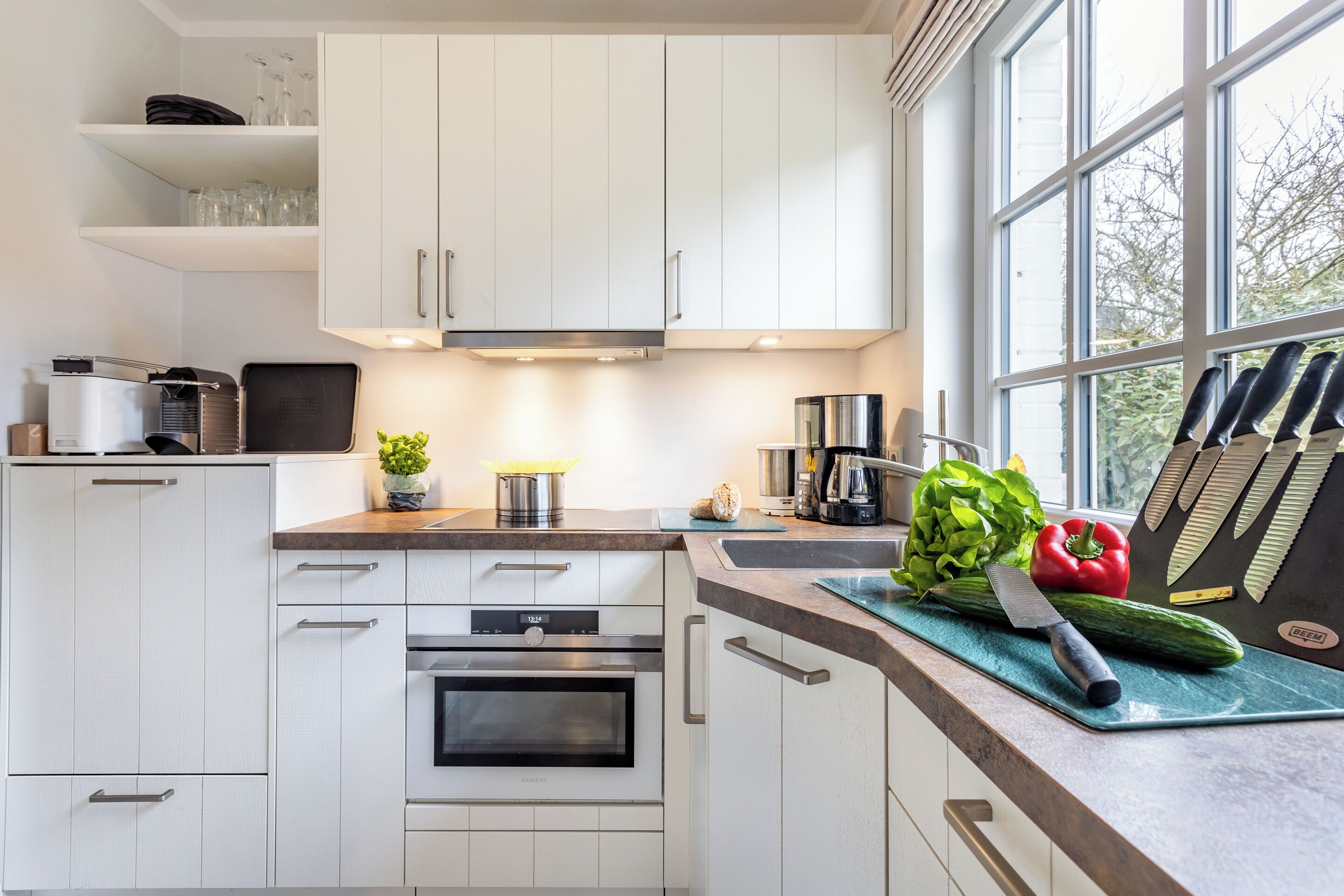 Refrigerador, horno, parrilla de estufa y lavavajillas 