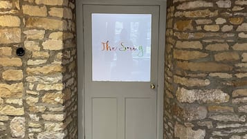 House, 4 Bedrooms, Balcony, City View | Interior