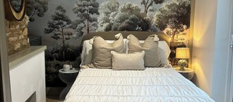 Cottage on High Street, own Parking and EV Charger