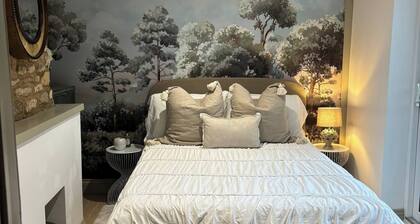 Cottage on High Street, own Parking and EV Charger