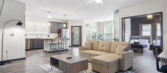 King 3BR Suite in North Raleigh