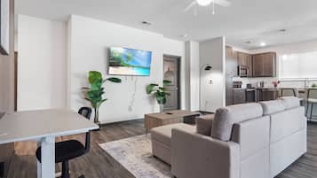 Apartment | Living area