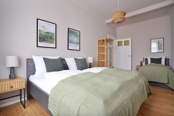 Comfort Apartment, 3 Bedrooms, Balcony | Free WiFi