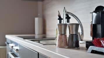 Deluxe Apartment, 2 Bedrooms | Private kitchen | Fridge, microwave, stovetop, electric kettle
