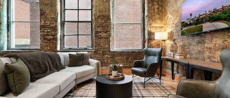 Televisión y oficina