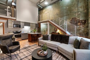 تلفزيون، مكتب