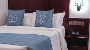 Standard Single Room | In-room safe, desk, laptop workspace, blackout curtains
