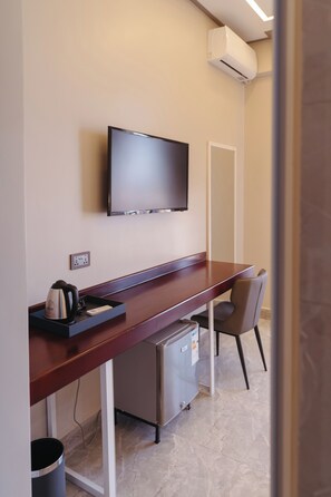 Chambre Double Standard, balcon, vue ville | Intérieur