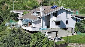 Exterior - Villa Diego - B&B surrounded by greenery, a stone's throw from the center (Sondrio)