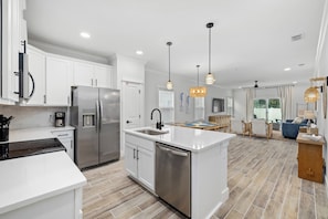 Fridge, microwave, oven, stovetop - 4BR Pool Walk to Beach | Good Morning Rentals (Jacksonville Beach)