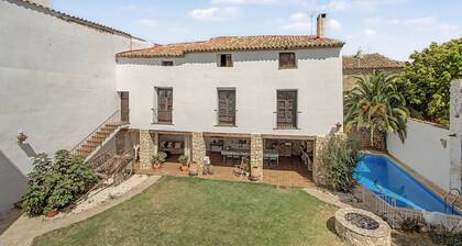 Country House 'Medina' with Private Pool, Private Terrace and Wi-Fi