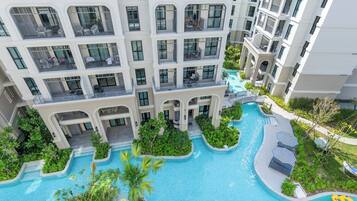 Deluxe Suite, Balcony, Resort View | Balcony