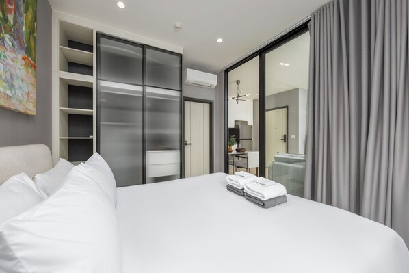 Exclusive Apartment, 1 King Bed with Sofa bed, Terrace, Pool View - The Title Legendary BangTao by TropicLook (Choeng Thale)
