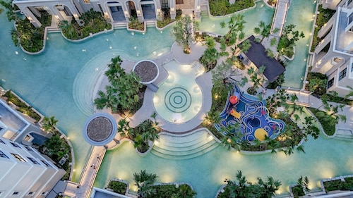 The Title Legendary BangTao by TropicLook