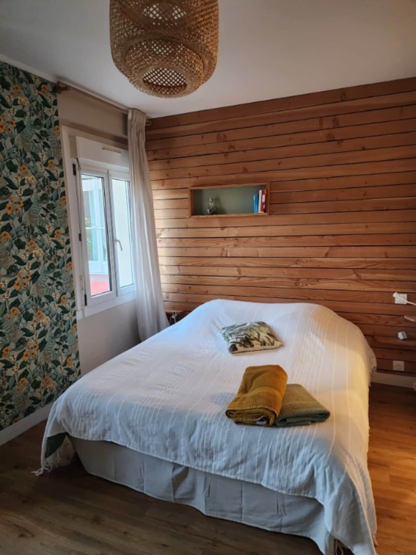 Comfort Room, City View