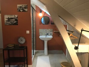 Cottage, quang cảnh thành phố | Bàn ủi/dụng cụ ủi quần áo, truy cập Internet không dây miễn phí 