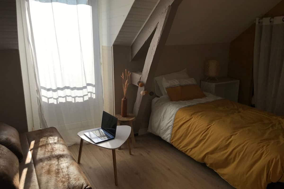 Standard Room, City View | Iron/ironing board, free WiFi